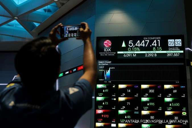 Kredit perbankan melambat, Mirae Asset jagokan saham BBCA dan BRIS
