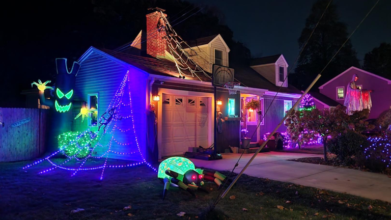 Springfield neighborhood gets into Halloween spirit with festive ...