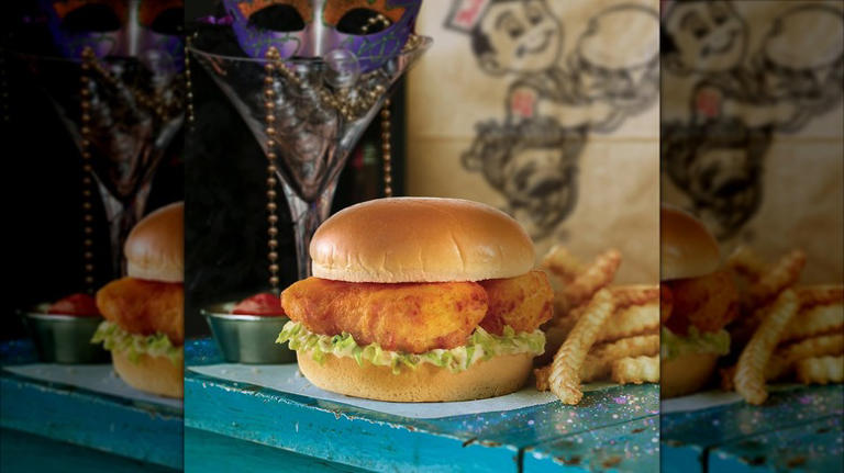 12 sit-down chain restaurants serving up high-quality fish sandwiches