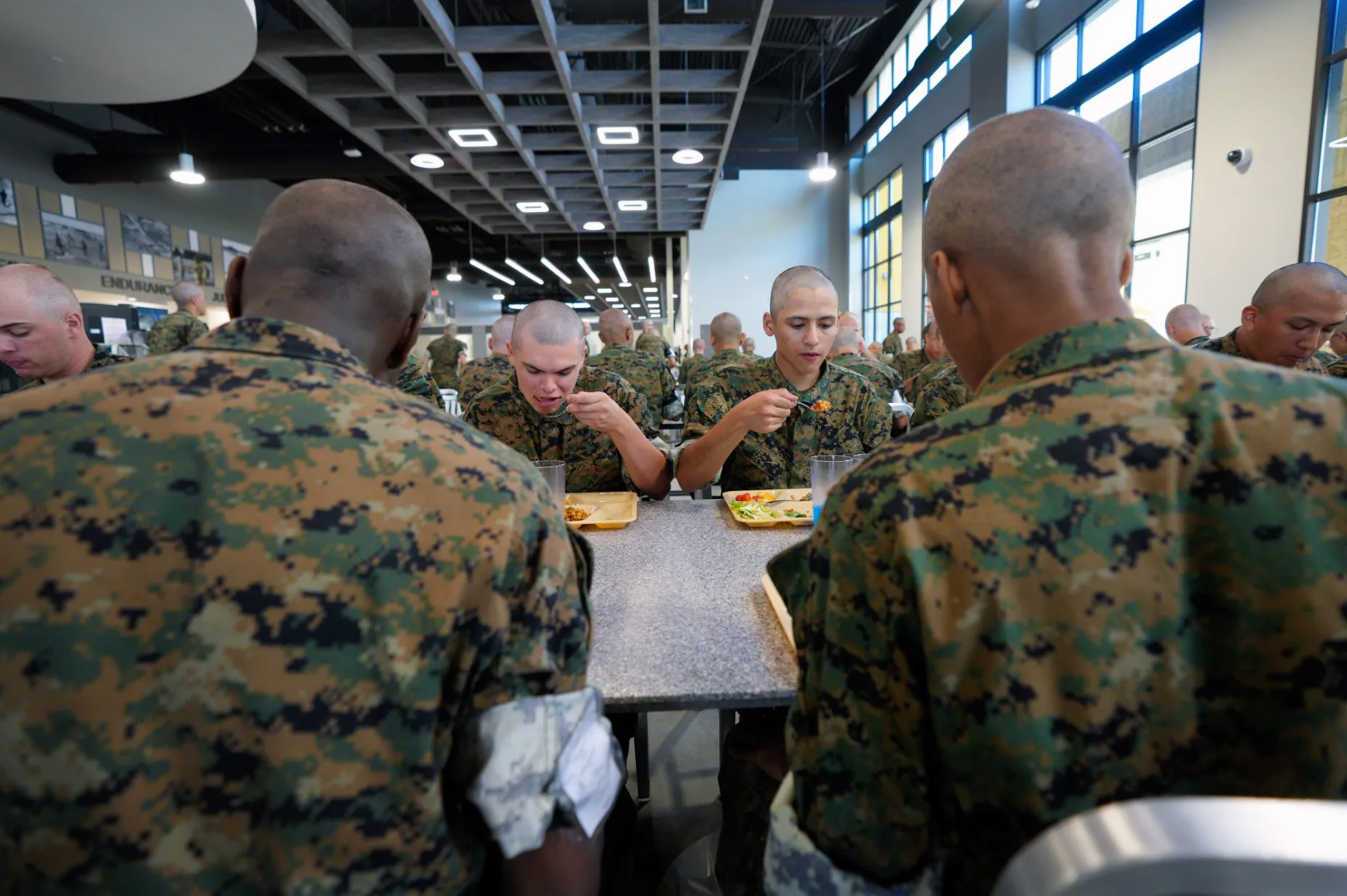 Chow time! Marine Corps Recruit Depot in San Diego opens military’s ...