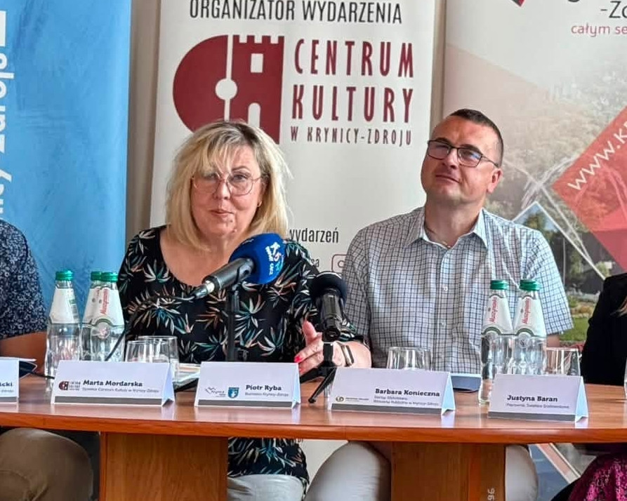 Burmistrz Krynicy-Zdroju odwołał ze stanowiska Martę Mordarską. Ile ...