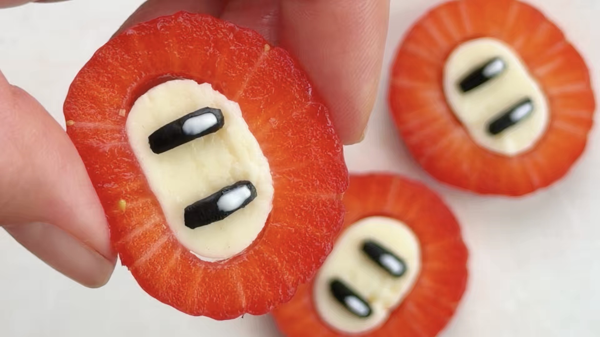 Mario flower strawberries, fun and healthy party snacks