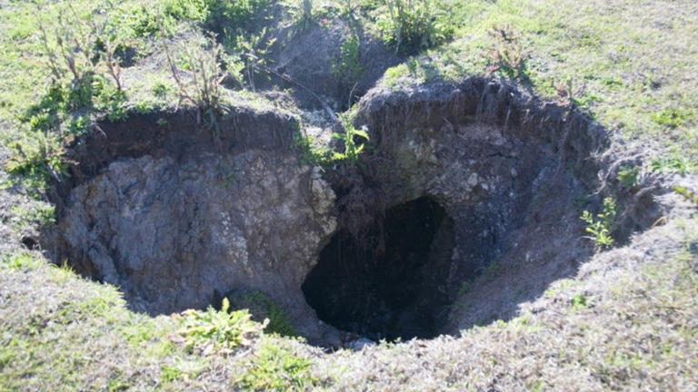 Hurricane rains can open sinkholes: what happens underground before a ...