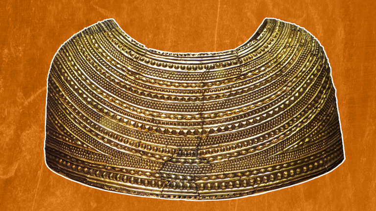Mold gold cape: A 3,900-year-old ceremonial cloak discovered on a ...