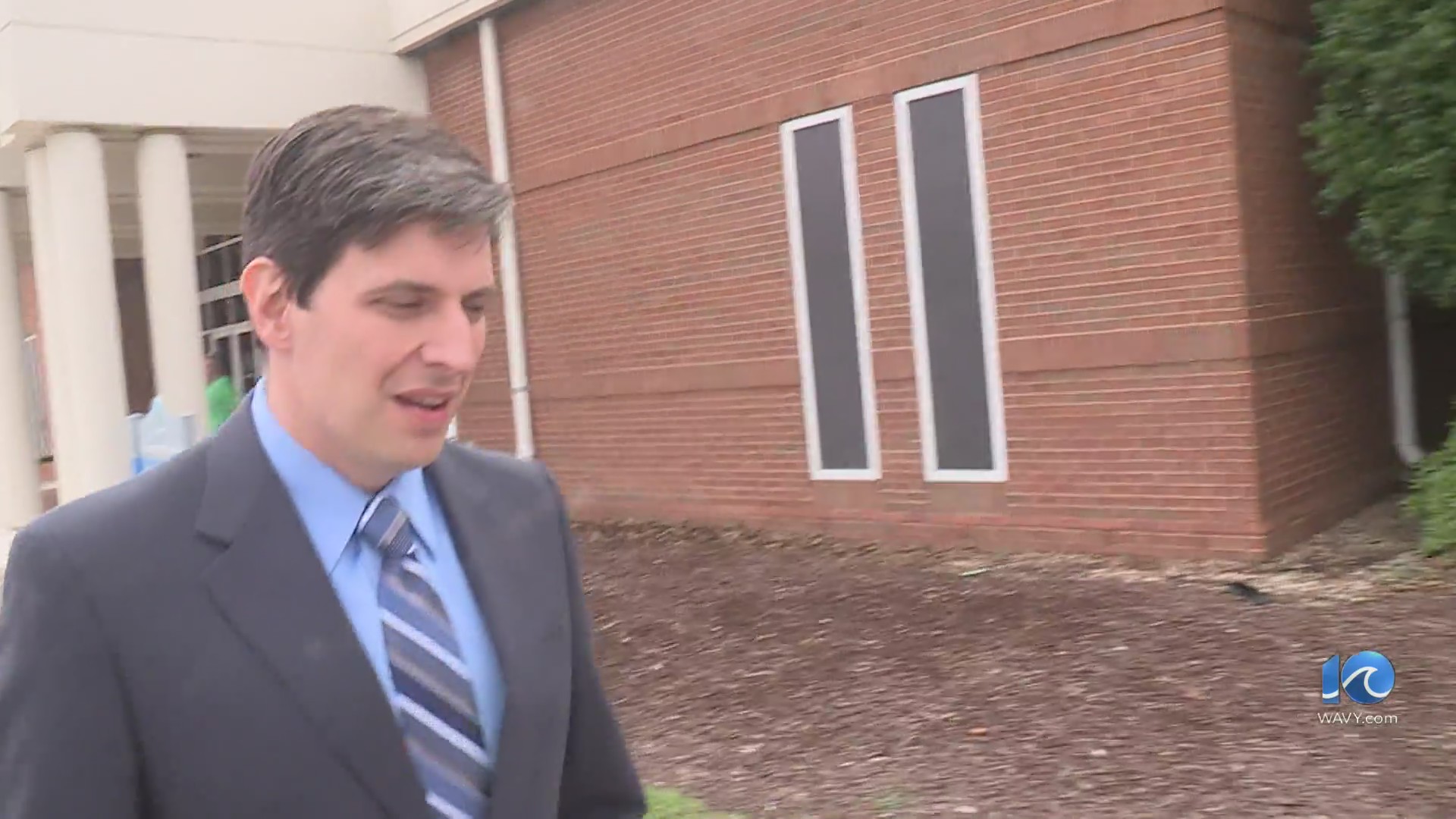 Two-time 'Jeopardy!' champion faces 10 child exploitation charges