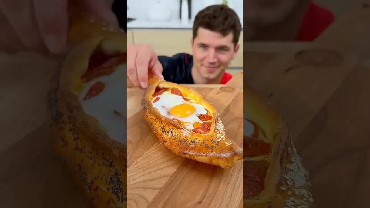 A food comparison brings together dishes from the USA and Turkey
