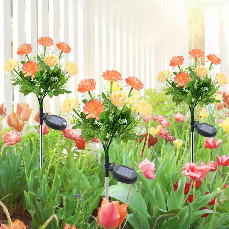 Walmart's $13 QooSea snow lotus solar lights brighten your yard day and ...