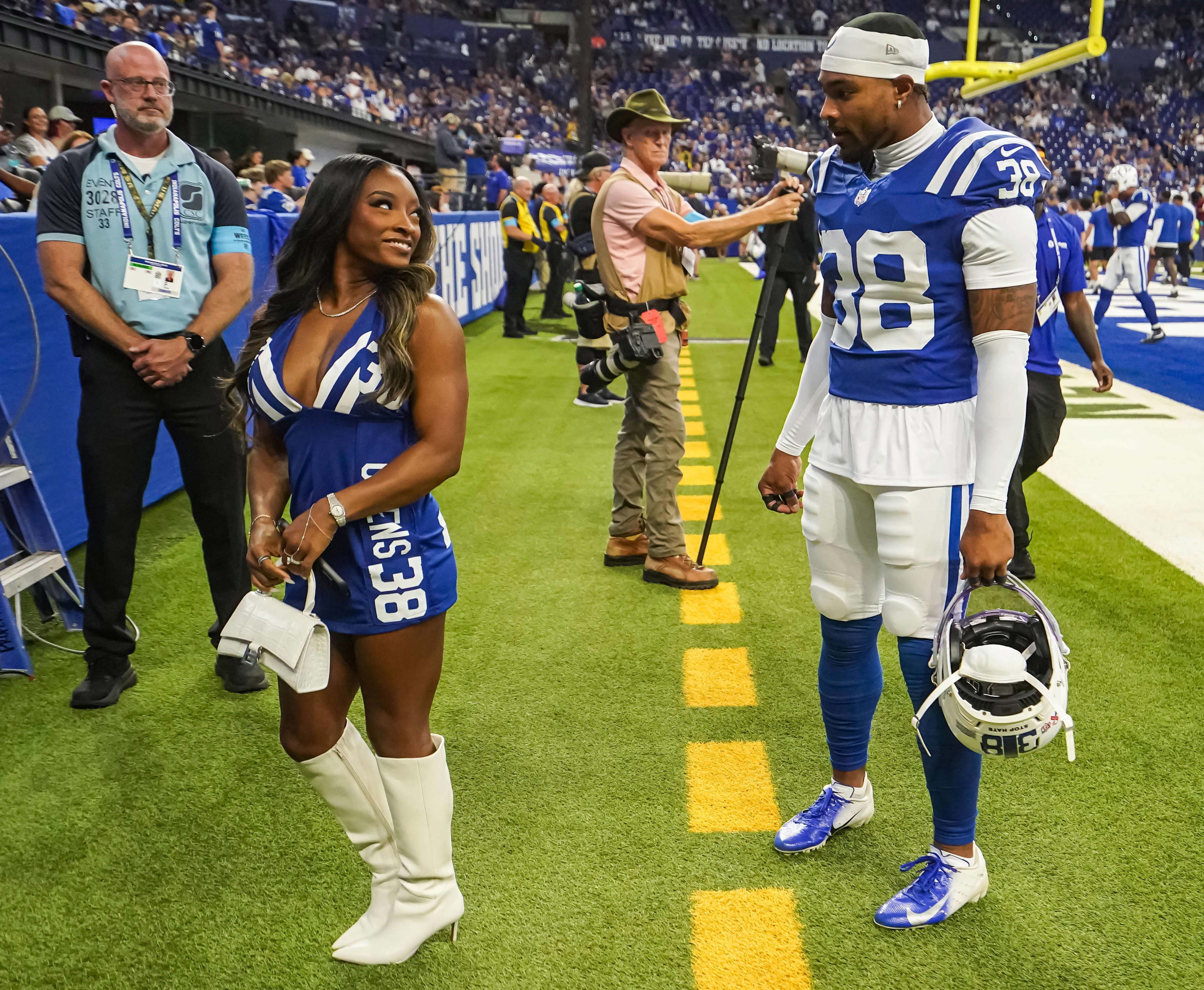 Simone Biles reveals sweet game day ritual with husband Jonathan Owens ...
