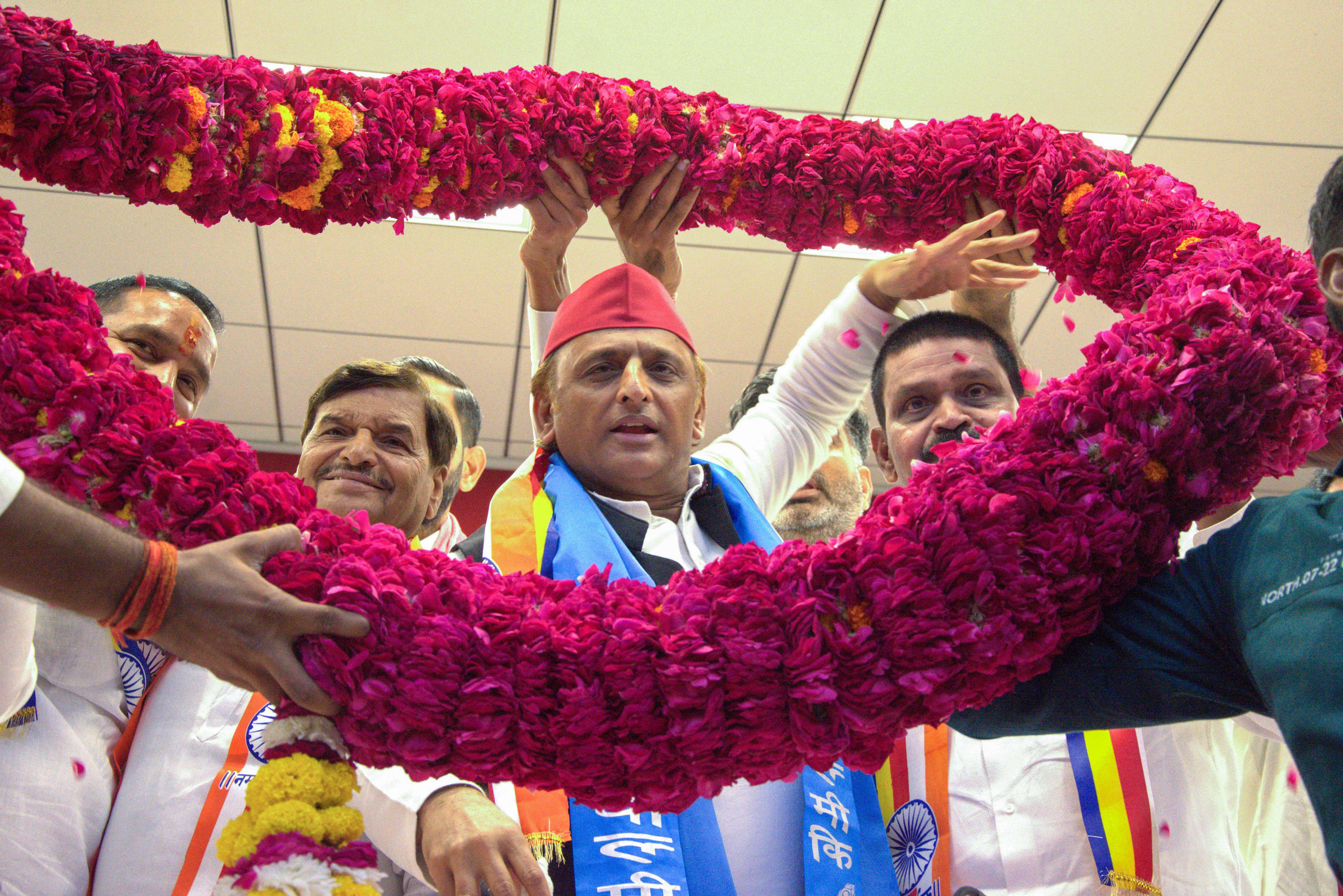 Bid to drive wedge between SP-Cong won't work: Akhilesh