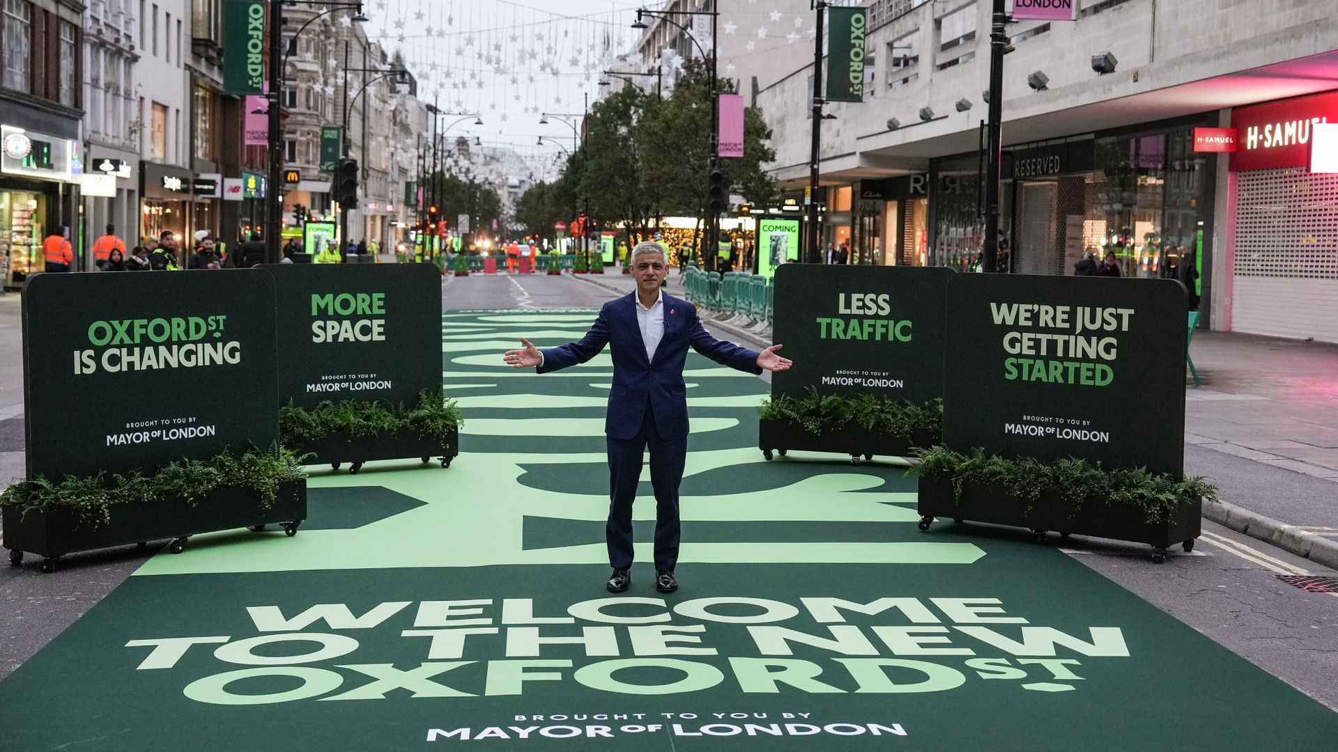 The long path to Oxford Street's pedestrianisation