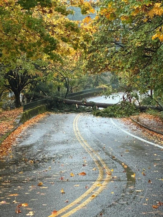 Hwy 26 reopens after transformer explosion near Oregon Zoo