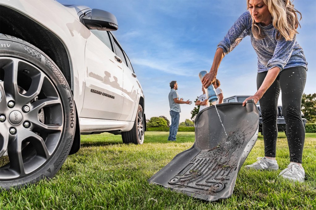 I rented a car and couldn’t believe how filthy the floors got: Here’s ...