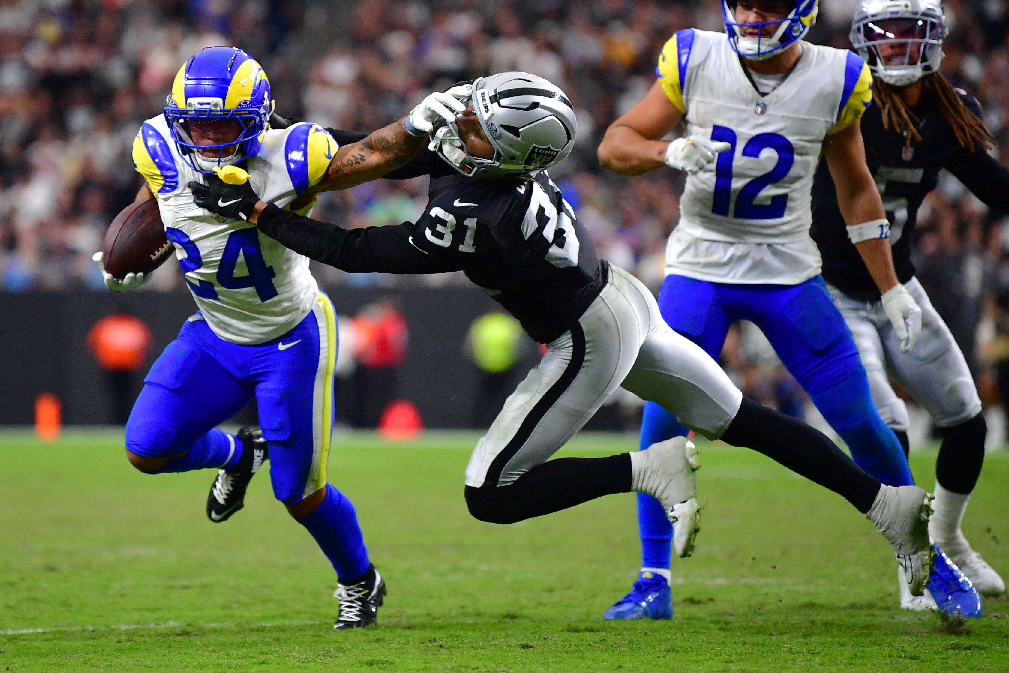 Raiders week 7 snap counts vs Rams: Vegas attempts to stop the run backfire