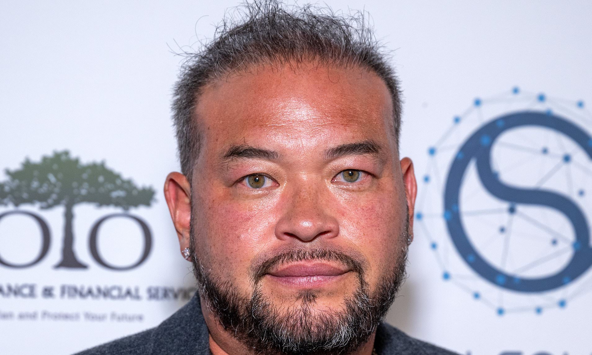 Jon Gosselin issues message to his six estranged children