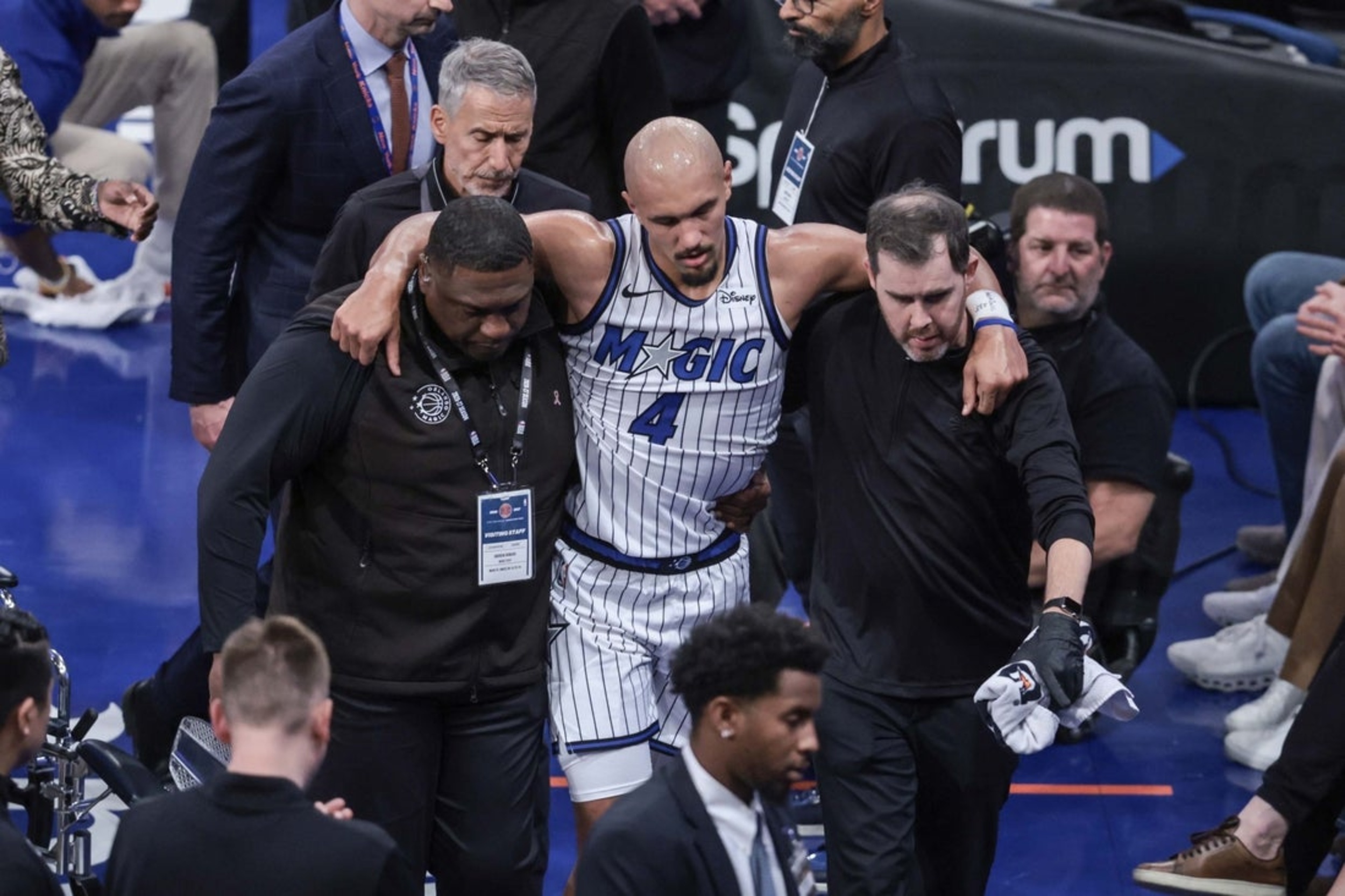 Magic PG Jalen Suggs (bruised knee) out at least 2 weeks