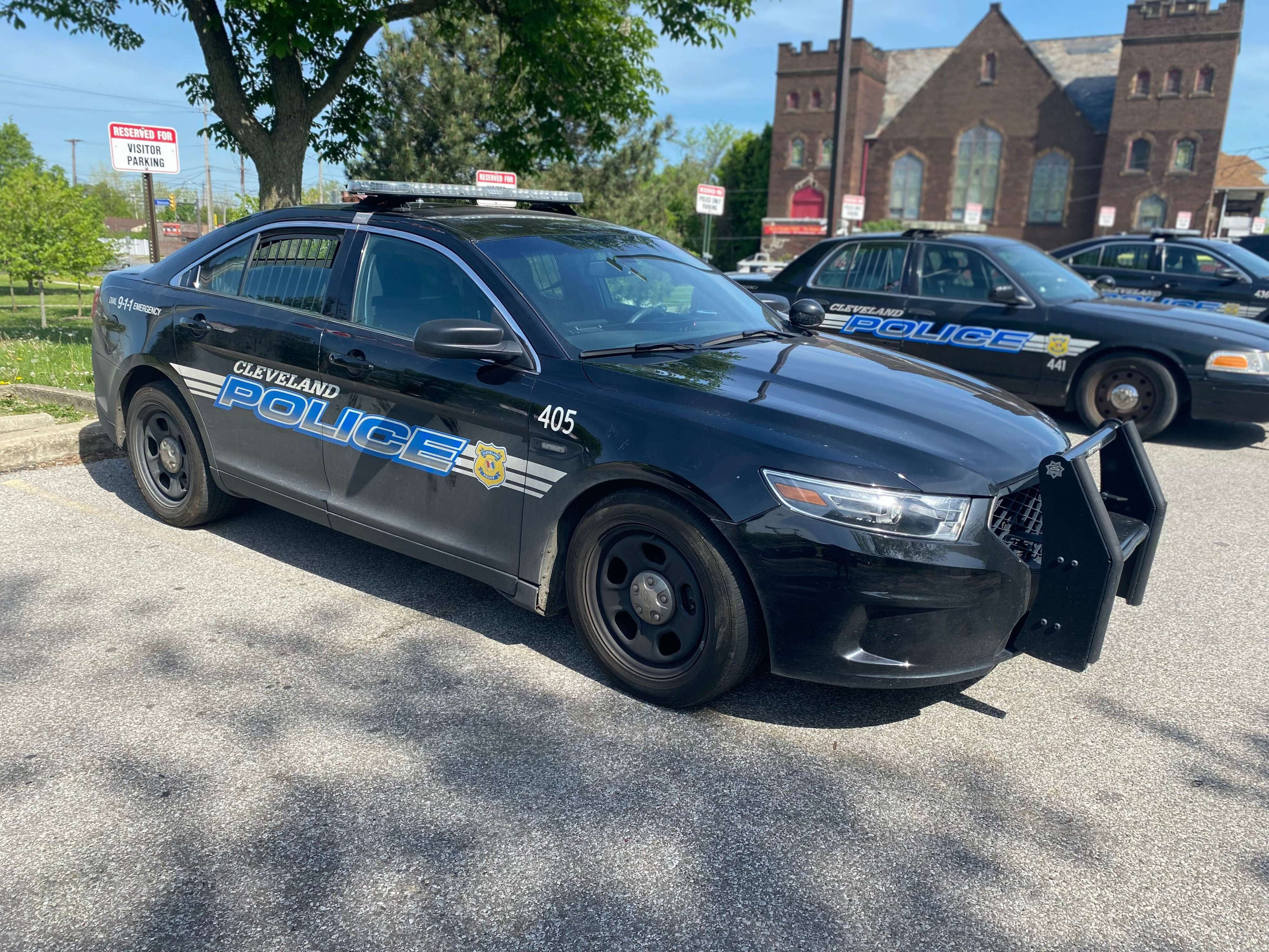 2 men fatally shot on Cleveland’s east side by neighbor, police say