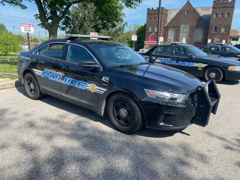 2 men fatally shot on Cleveland’s east side by neighbor, police say