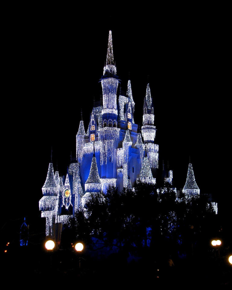 Disney World adds November park hours as Jingle Cruise returns