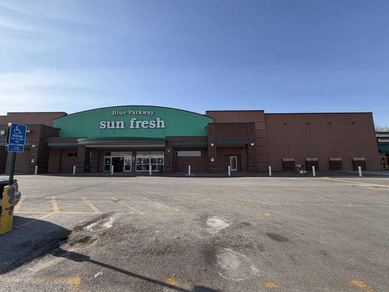 'Unsustainable': Blue Parkway Sun Fresh grocery store permanently closes