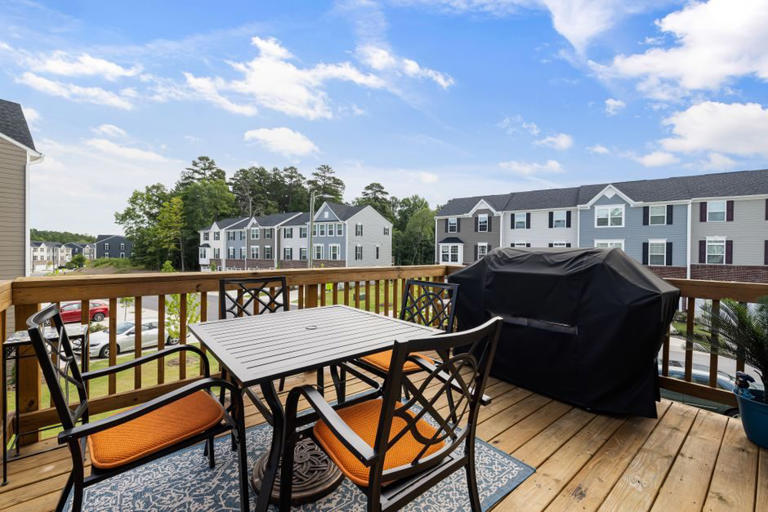 Front porches vs. back decks: The debate that divides every neighborhood