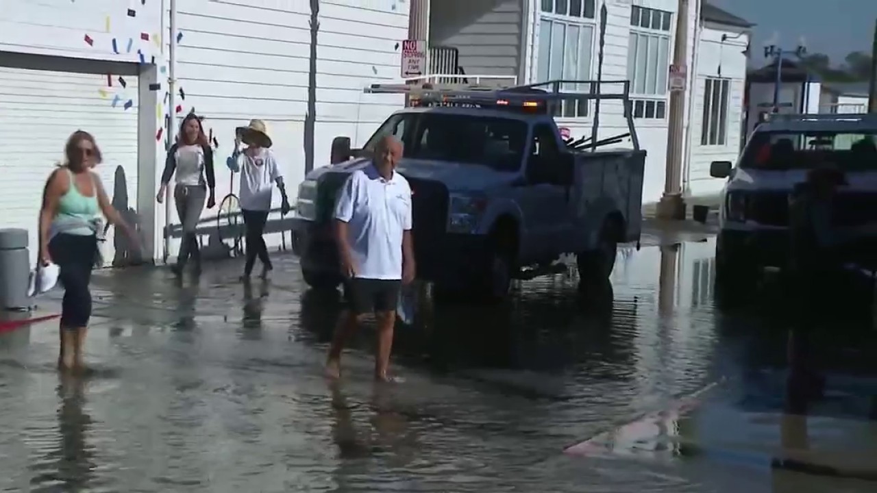 Coastal flooding in Newport Beach