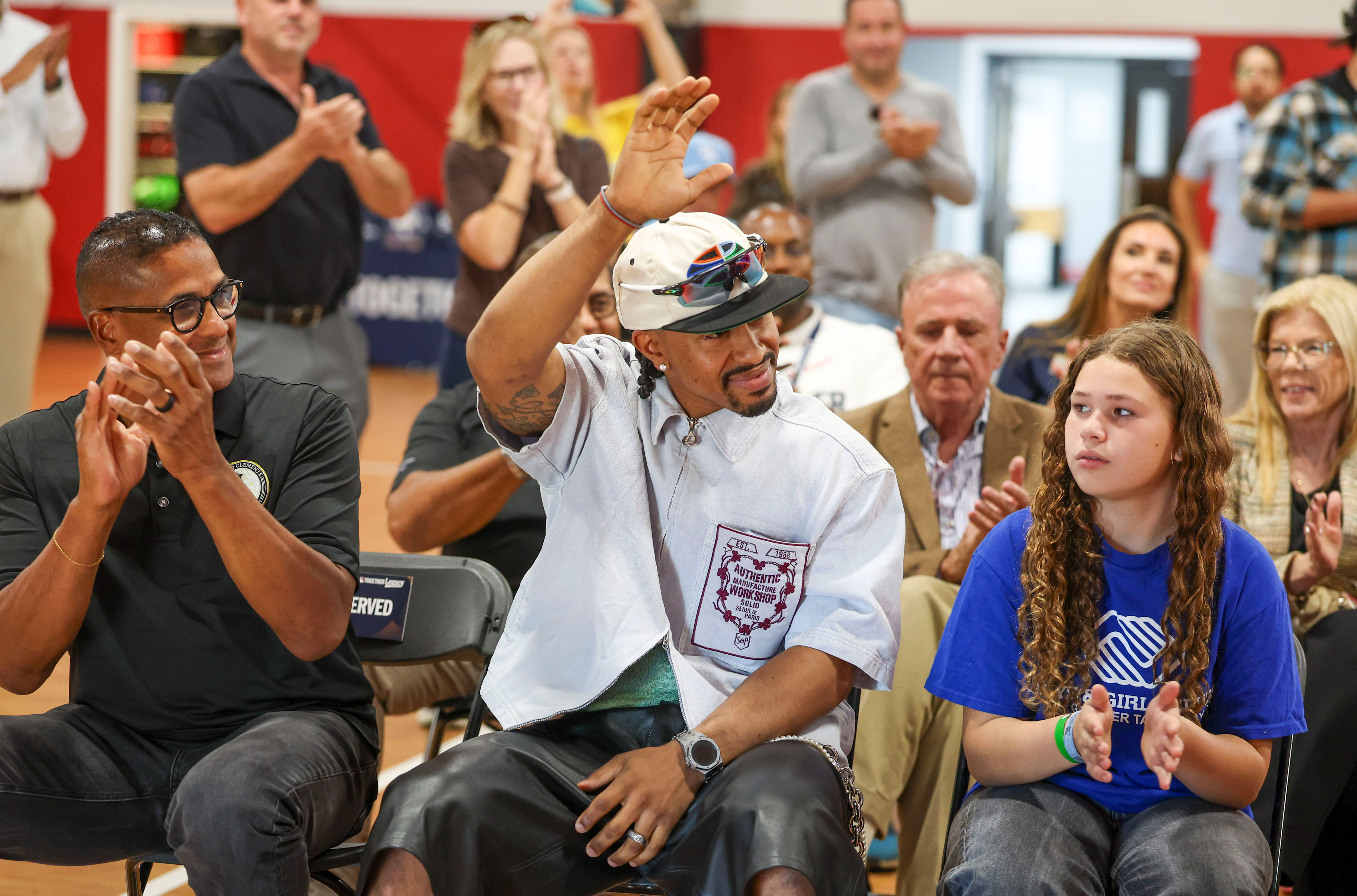 Mets' Francisco Lindor wins Roberto Clemente Award for humanitarian work