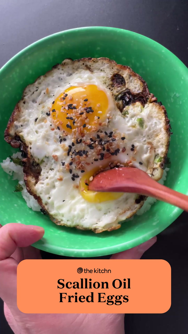 How to make scallion oil fried eggs