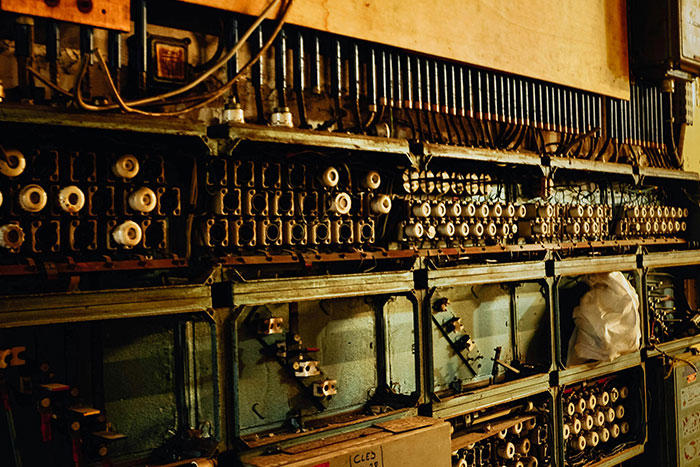 30 modern-day signs of wealth that will most likely become obsolete
