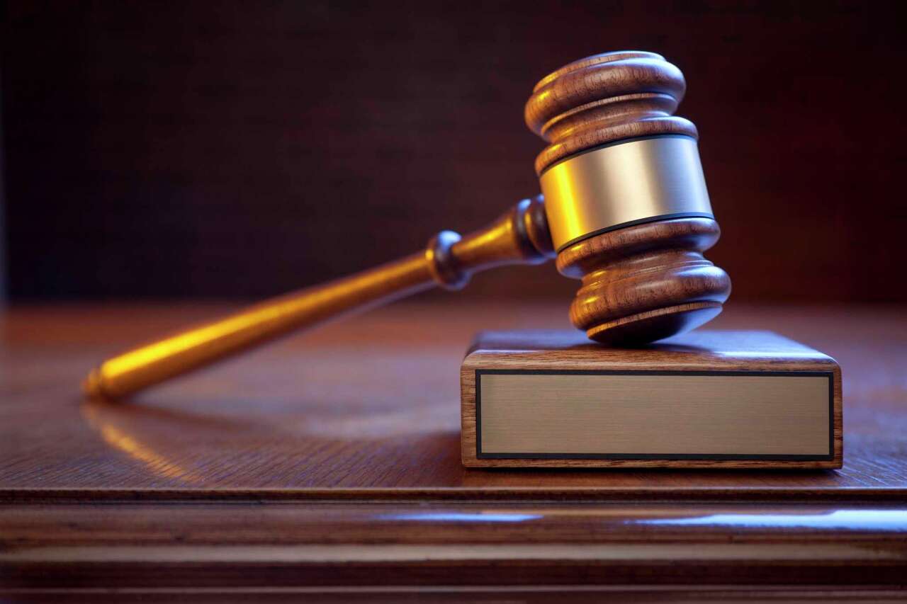 Call to colleague in addict's case leads to punishment for judge