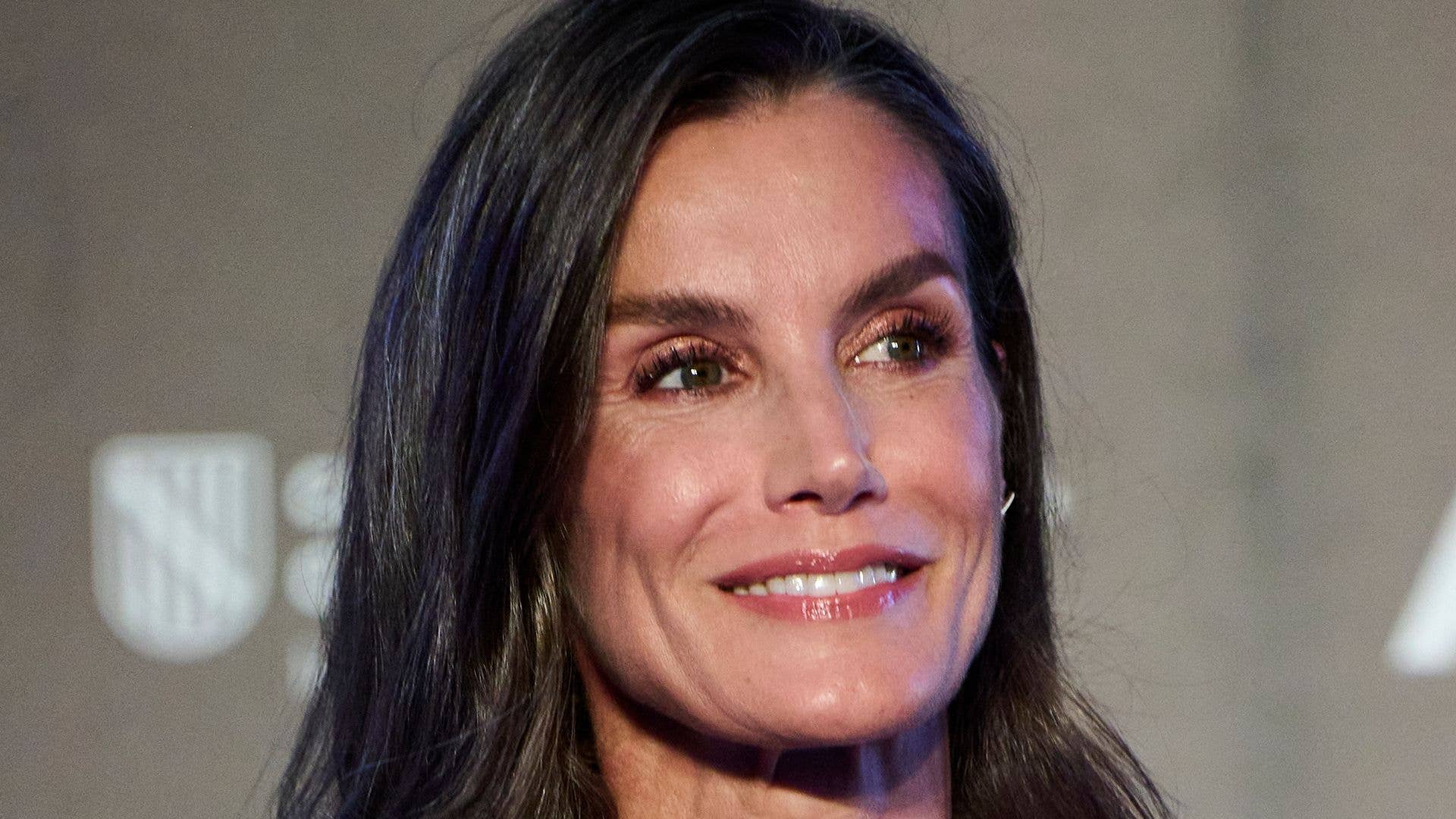Queen Letizia gives a masterclass in wearing flattering flared jeans in ...