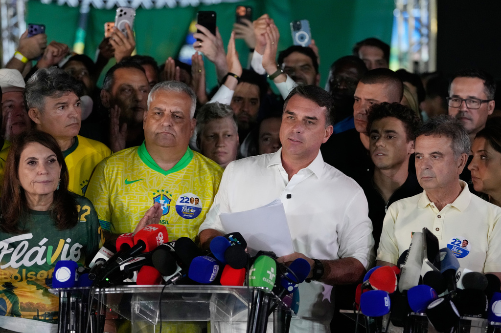 Lula mobilized millions to win Brazil's election, while Bolsonaro ...