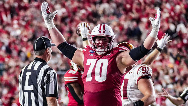 Week 8 Big Ten power rankings: Wisconsin soaring, Oregon falling, and more