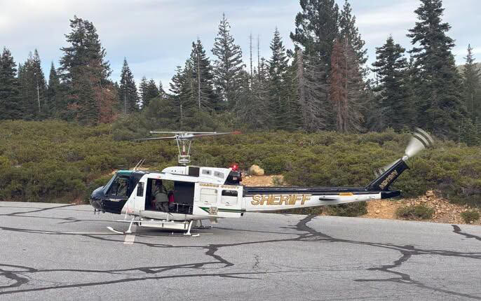 3 rescued after being stranded on Sierra Buttes