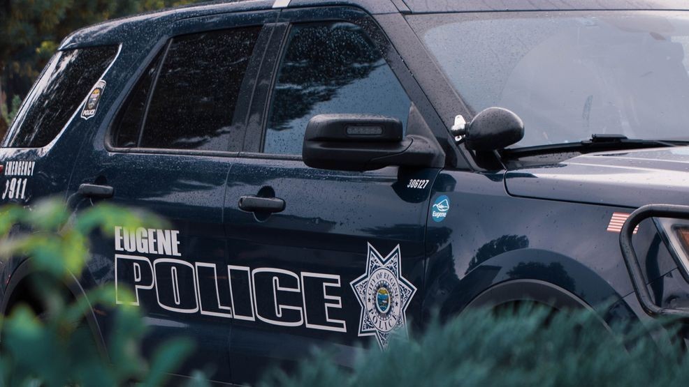 Suspect found asleep in thorn bush after fleeing Eugene police chase