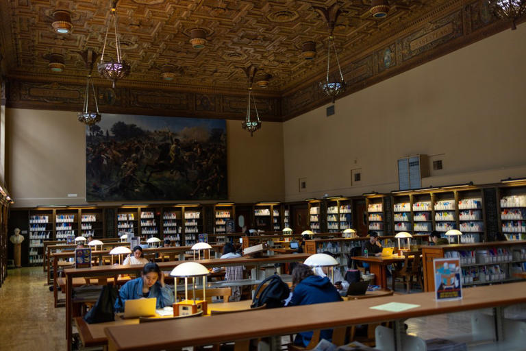 UC Berkeley prof who quit grading student's homework deploys new tactic ...
