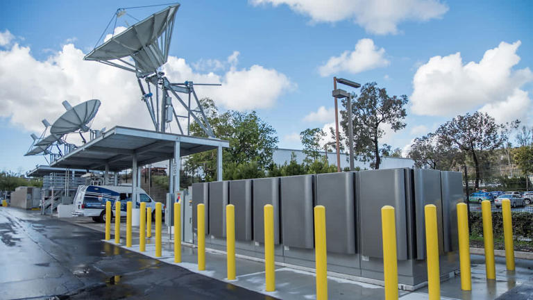 Bloom Energy stock and other big winners from AI’s monstrous energy ...