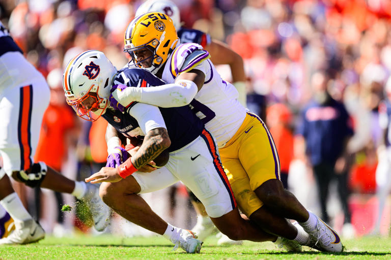 Stripes of the week: Week 8 at Auburn