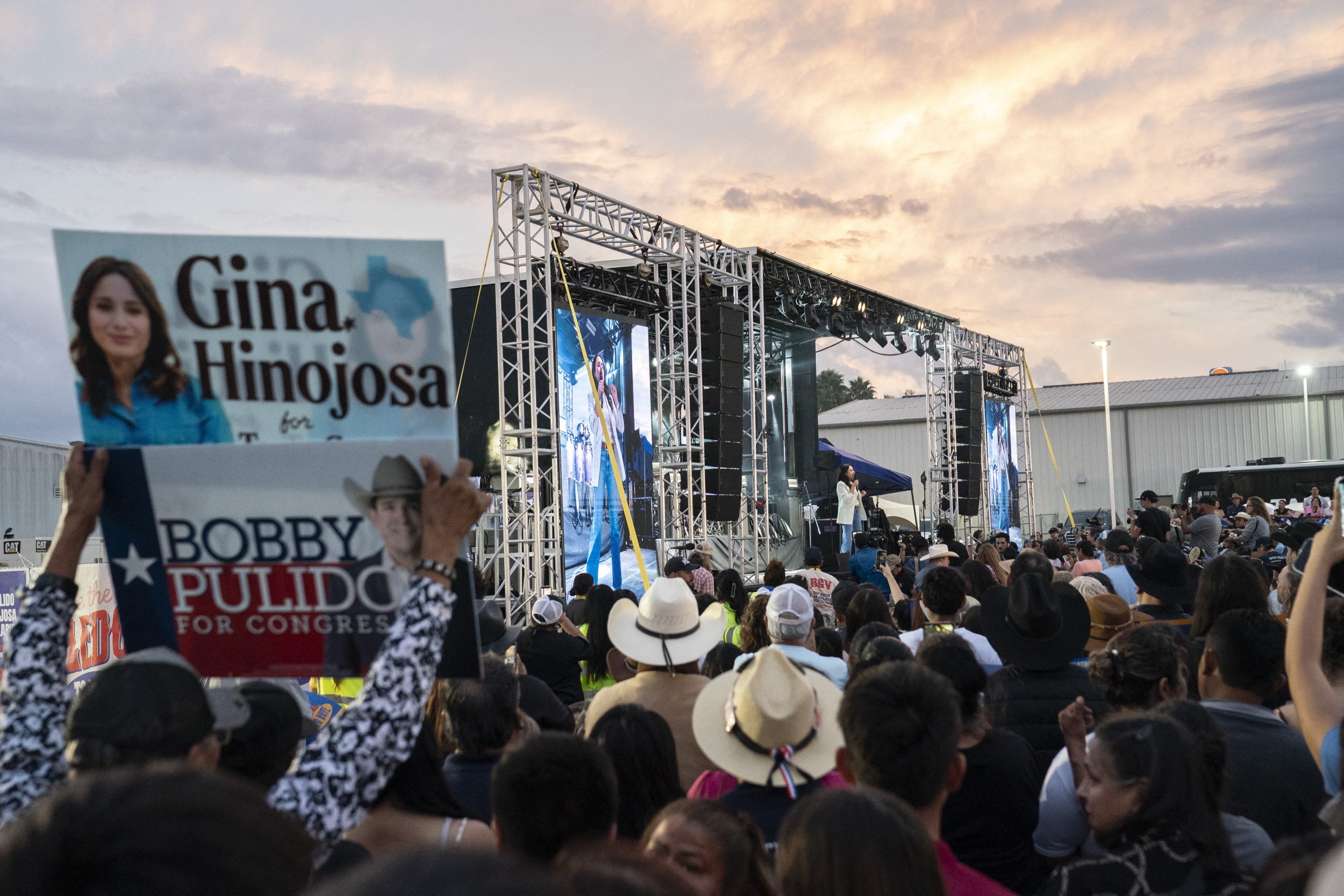 Hinojosa sues Abbott over Musk emails and rallies South Texas in final ...