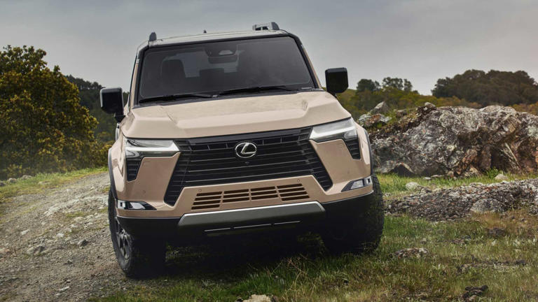 The Bronco Filson brought fancy saddlebags to an off-road trail fight ...