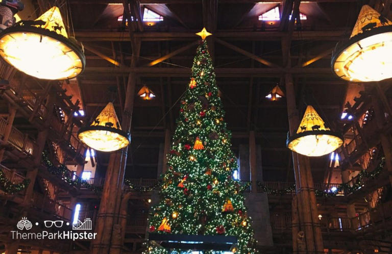 12 first-timer tips for going to Disney World at Christmastime you can ...