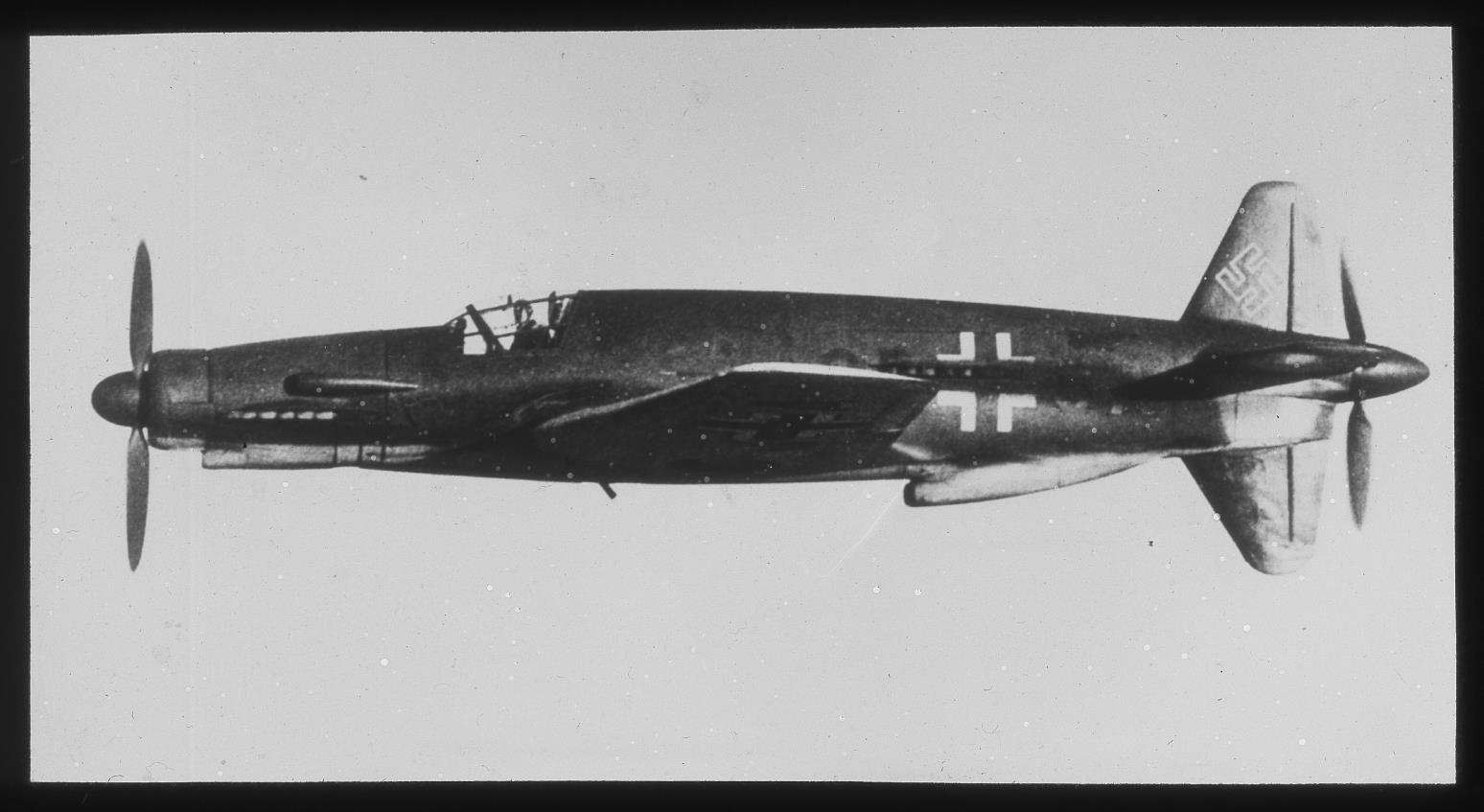 Today in aviation history: First flight of the Dornier Do 335 Pfeil