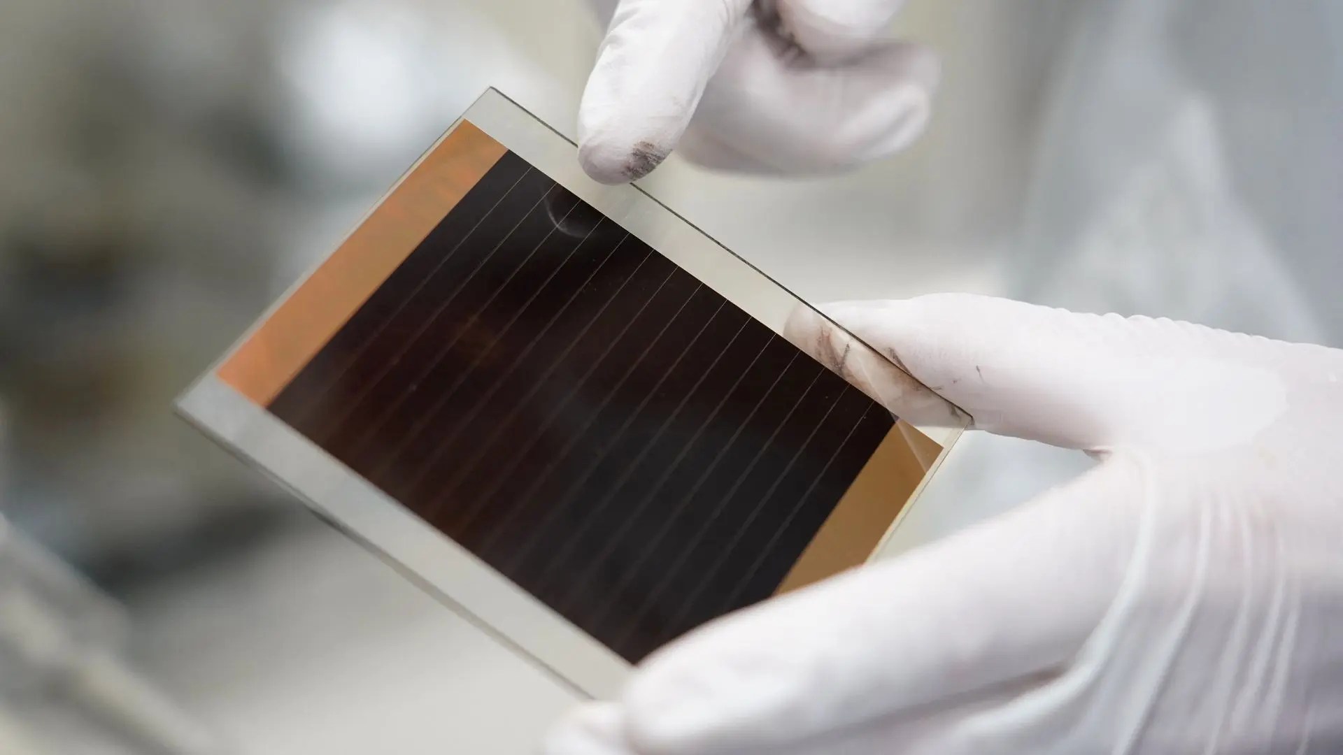 New perovskite solar cells endure 1,000 hours of extreme heat, retain ...