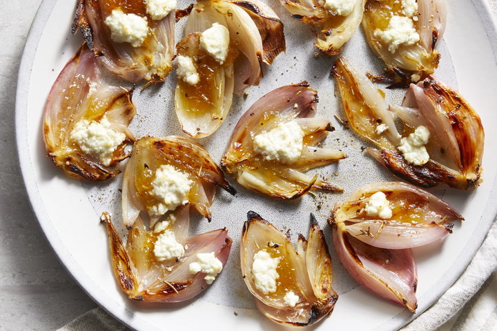 How to make crispy smashed shallots with goat cheese and fig jam