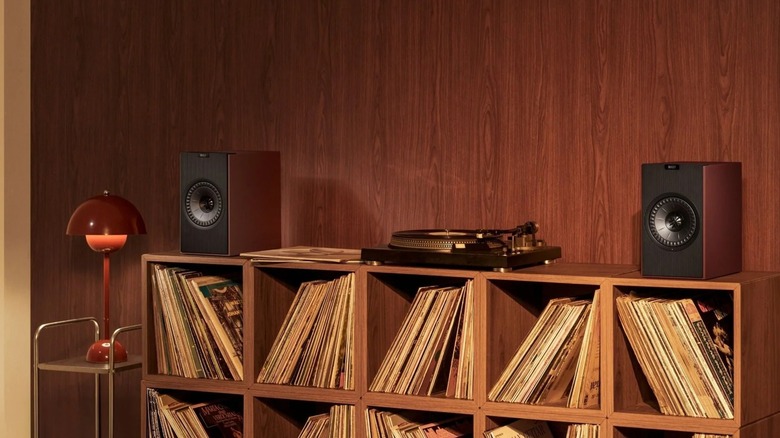 9 sleek home audio systems that can fit on your bookshelf