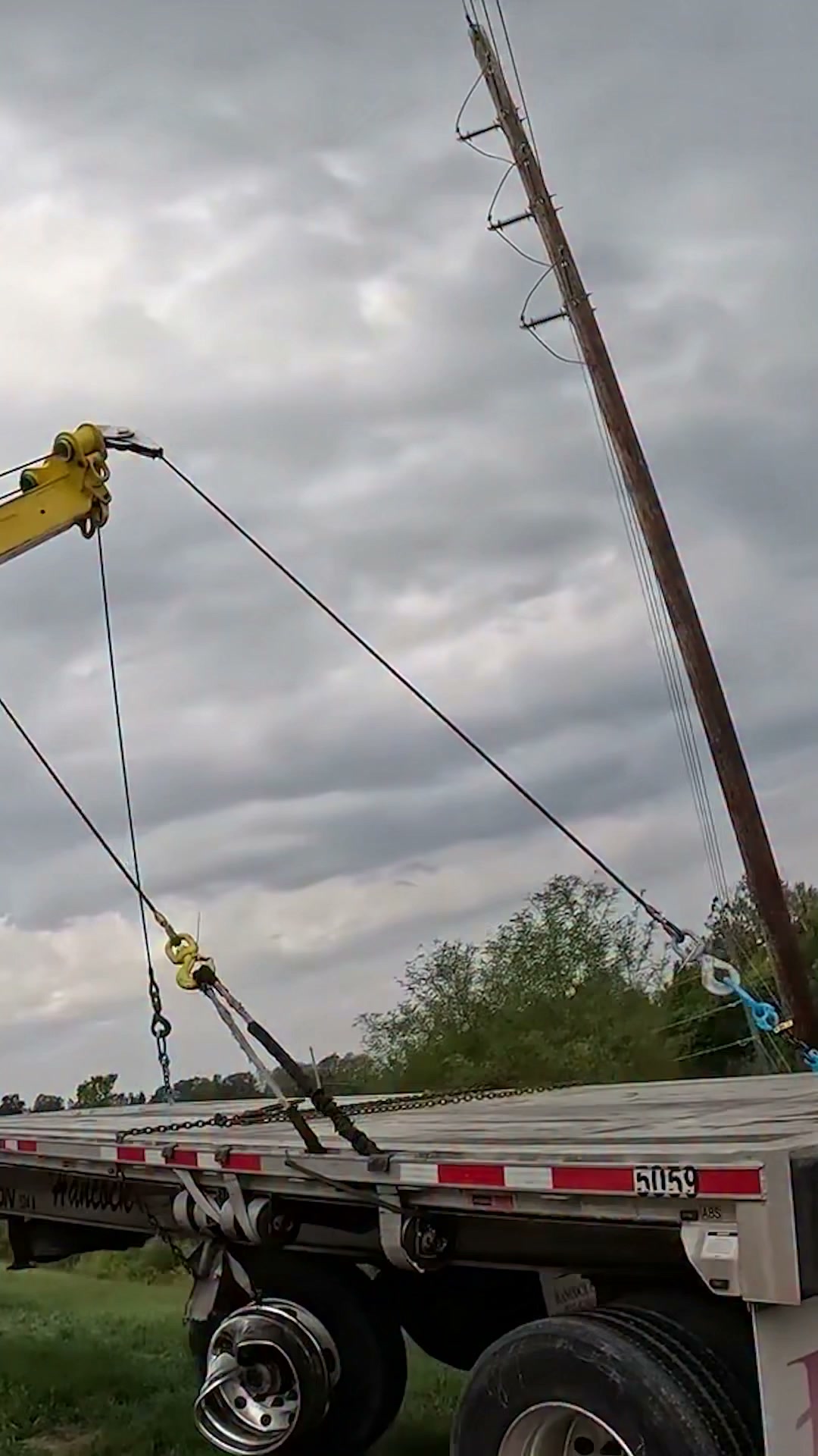 Heavy load dangling
