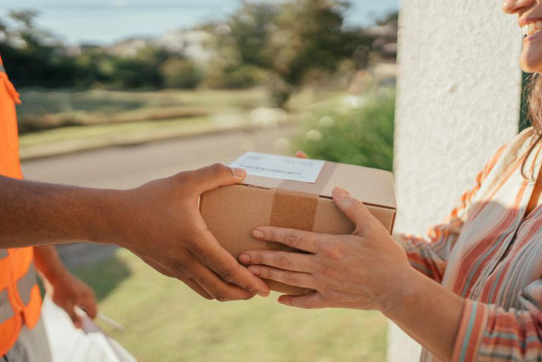New parcel handling fee of €2 per item to come into effect within days