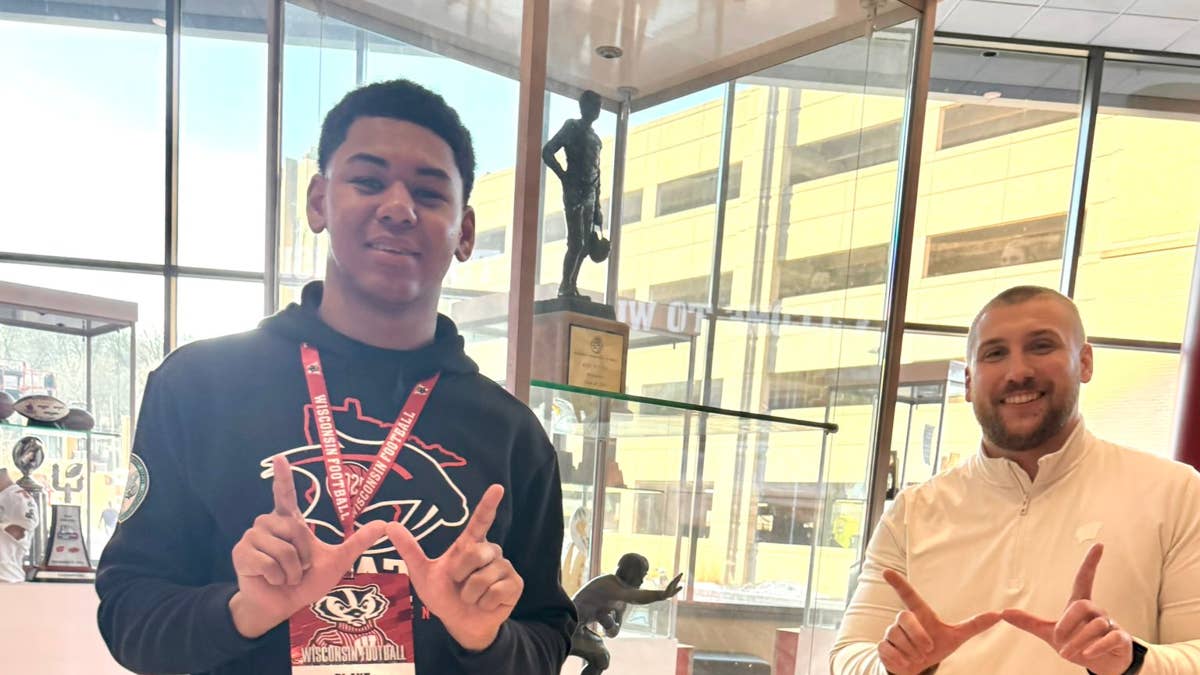 Wisconsin pulls top Minnesota football recruit away from Penn State