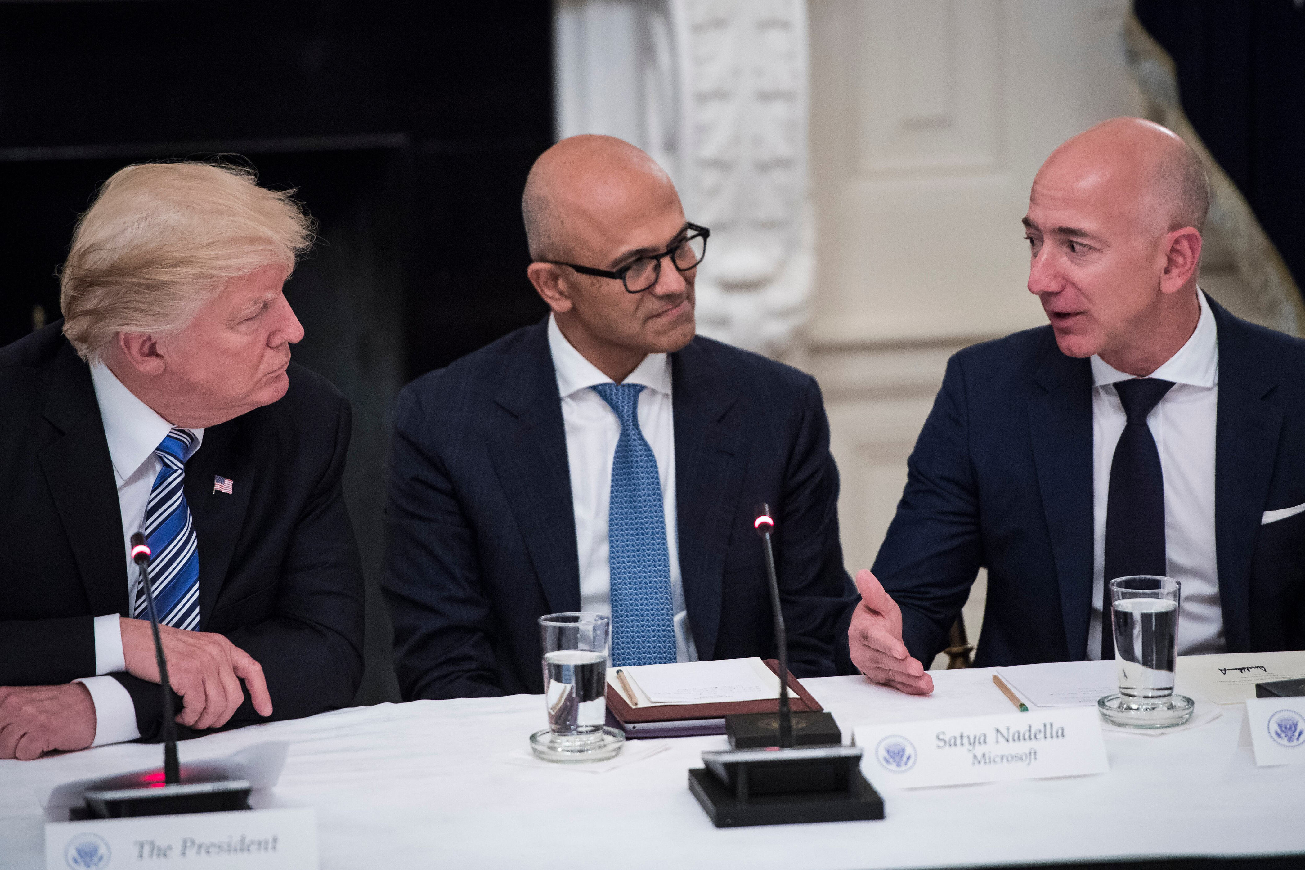 Washington Post legend tears into Bezos for bowing to Trump