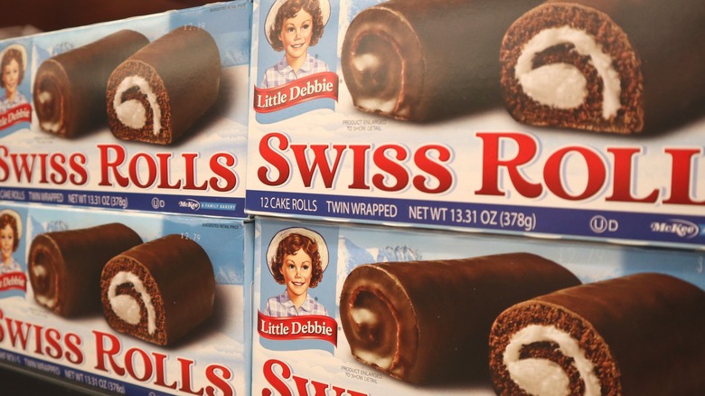 Little Debbie snacks are the ultimate shortcut for no bake cakes