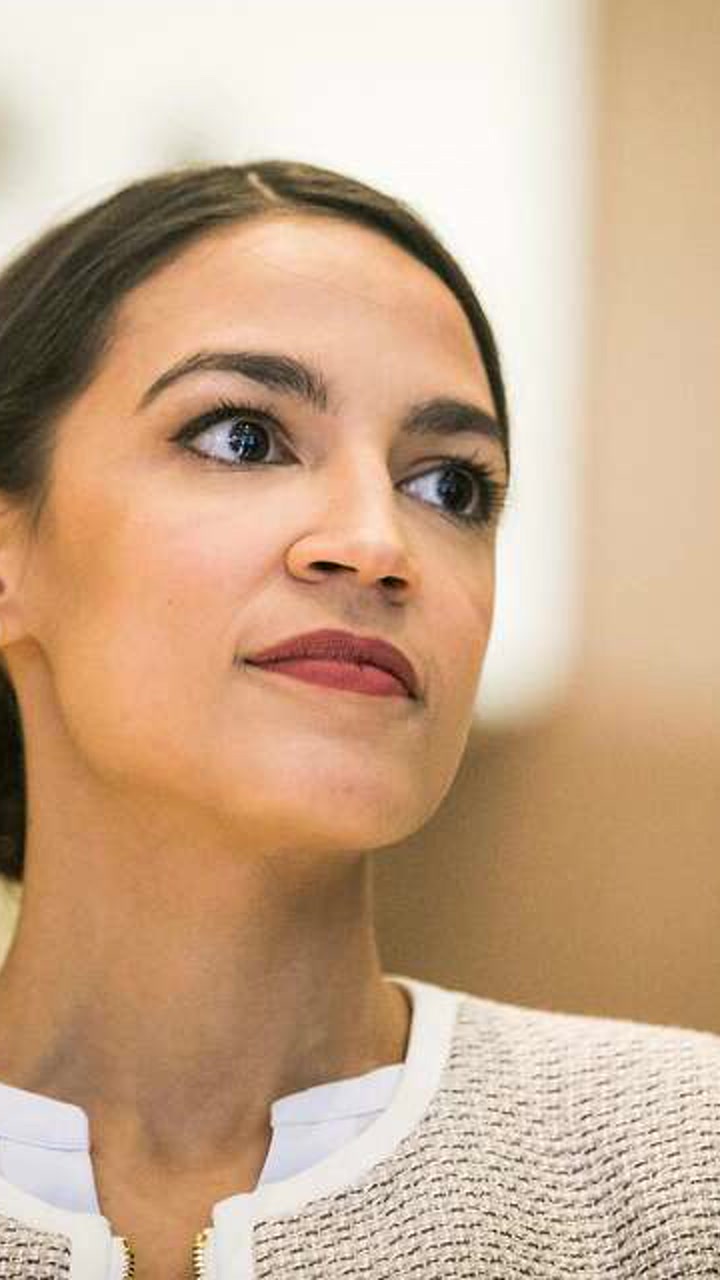 AOC grabs In-N-Out after stumping for Central Valley progressive